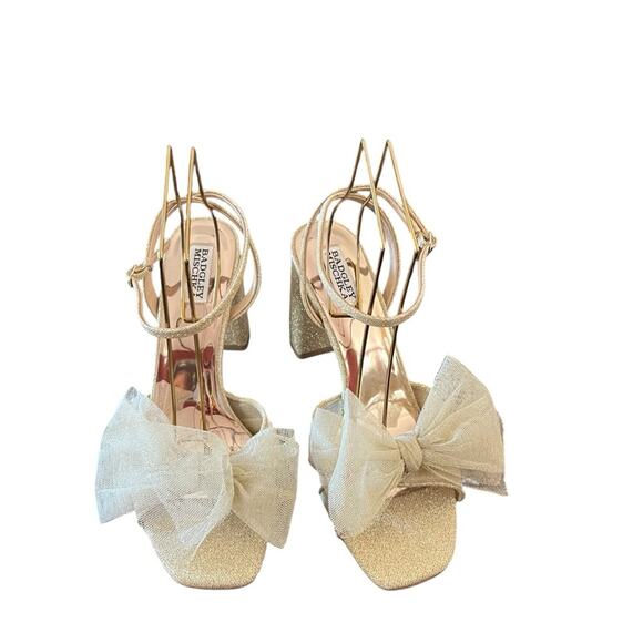 Badgley Mischika Tess Block Heel With Poof Bow Platino Evening Formal NEW  9.5 - Picture 5 of 10